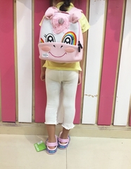 Ba lô trẻ em màu hồng hình unicorn mắt cầu vòng - N