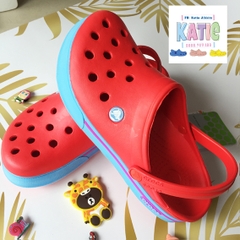 Dép cá sấu Crocs Band 2.5 màu Đỏ đế Xanh dương