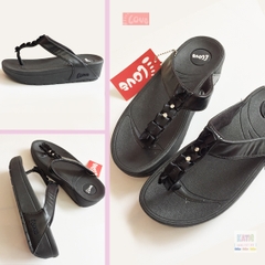 Dép kiểu nữ Feetlove cao cấp cao 3 cm - Dép kẹp đen đính 2 viên đá nhỏ