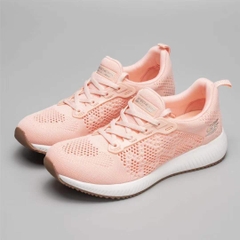 Giày thể thao Skechers màu hồng nude