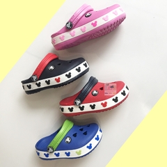 Dép cá sấu Crocs trẻ em chuột Mickey màu xanh đen