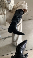 KNEE BOOTS DA DÁNG CAO BỒI PHONG CÁCH ANH MŨI NHỌN THỜI THƯỢNG B4.KNE