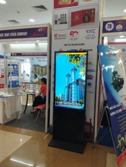 DỊCH VỤ CHO THUÊ STANDEE ĐIỆN TỬ CHUYÊN NGHIỆP