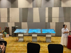 Cho thuê màn hình quảng cáo chân quỳ cấu hình cao