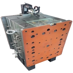 Plastic injection mold 0045