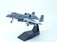 Mô hình máy bay A10 tỷ lệ 1/100