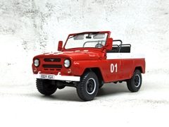 Mô hình xe Uaz469B cứu hỏa 1/24