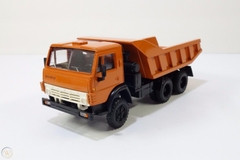 Mô hình xe Kamaz 5511 (Đặt trước)