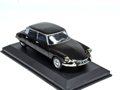 Mô hình xe Citroen DS21