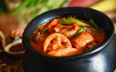 Hạt nêm sốt đậu hiệu Mama Sita Kare-Kare Mix (Reanut Sauce Mix) - Nhập khẩu Philippines 57g