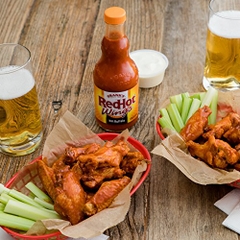 Sốt ớt cay hiệu Frank's Redhot Wings Hot Buffalo 354ml