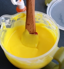 Màu Vàng Thực Phẩm hiệu Rayner's Yellow Food Colour - Mẫu mới 28ml