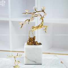 TƯỢNG SPRING ELK WHITE MARBLE