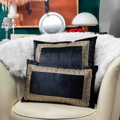 GỐI SOFA NHUNG CROCHET - NOIR 30X50CM