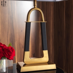 TRIOMPHE TABLE LAMP