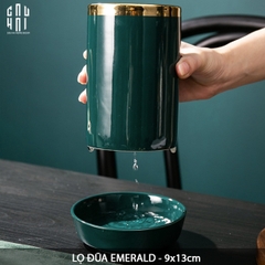 LỌ ĐŨA EMERALD