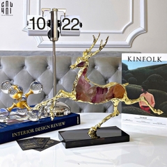 HOME COUTURE - BRASSON JEWELRY ORNAMENT - AMETHYST BOLTING ELK SS25
