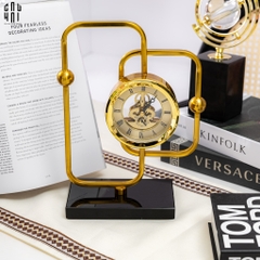 ĐỒNG HỒ ĐỂ BÀN GOLDEN CHRISTOPHER