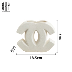 BÌNH HOA GỐM TRANG TRÍ  - WHITE COCO LADY SS25