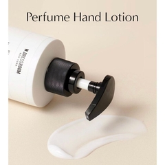 Dưỡng Tay Nước Hoa W.Dressroom Perfume Hand Lotion 280ml