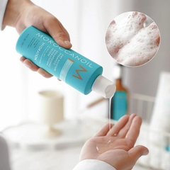 Bộ Gội Xả Moroccanoil Airy Moisture 500ml Tặng Lược