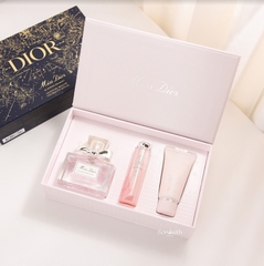 Miss Dior Blooming Bouquet Lifestyle Gift Set