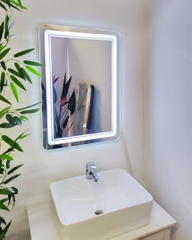 Gương Led 50X70 Ánh Sáng Trắng Hoặc Vàng GD01