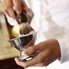 Maison Margiela PFM Replica At The Barber's