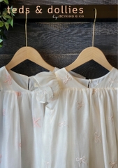 Váy Chloe Dress - Họa tiết nơ in nổi màu Cream - TDS2403