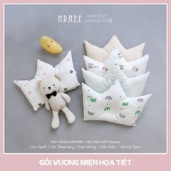 Gối vương miện họa tiết