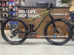 2022 GIANT ANTHEM ADV PRO 29 1