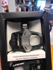 Pedal Look Keo 2 Max Carbon kèm cá chống trượt (Made in France)