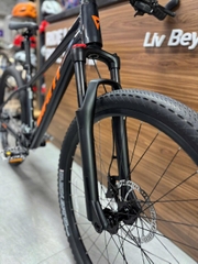 GIANT 2026 ATX 810 27.5