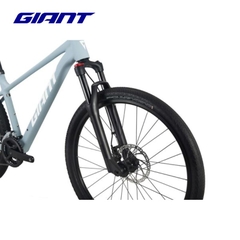 GIANT 2026 ATX 810 27.5
