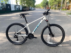 GIANT 2025 ATX 810 27.5
