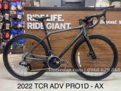 2022 GIANT TCR ADV PRO 1 D-AX