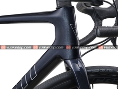 2023 GIANT TCR ADV 1 D-KOM