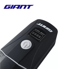 Đèn trước xe đạp GIANT 500 Lumen Pin 1500mAh, Vỏ chất liệu ABS, nhỏ gọn, di động và có thể sạc lại bằng USB