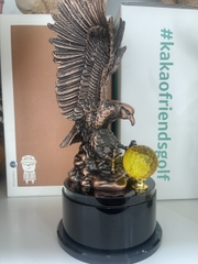 cúp lưu niệm  golf đại bàng