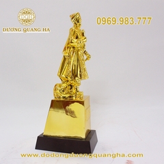 Tượng trần hưng đạo cao 33cm mạ vàng