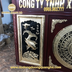 Tranh mặt trống đồng và cá chép mạ vàng 24k  