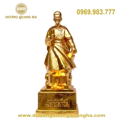 Tượng Trần Hưng Đạo Dát Vàng 9999  