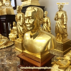 Tượng Truyền Thần Thiếp Vàng