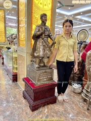 TƯỢNG HƯNG ĐẠO VƯƠNG TRẦN QUỐC TUẤN 1M2