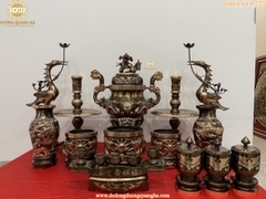 BỘ NGŨ SỰ VÀ CÁC PHỤ KIỆN ĐỒ THỜ ĐI KÈM