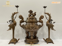 BỘ TAM SỰ HOA VĂN SÒI CHẠM HOA VĂN BẰNG ĐỒNG ĐỎ GIẢ CỔ