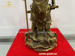 TƯỢNG QUAN CÔNG 5 CỜ BẰNG ĐỒNG VÀNG TỈ MỈ CHI TIẾT