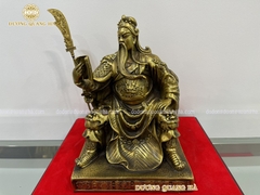 TƯỢNG QUAN CÔNG NGỒI ĐỌC SÁCH NHỎ CHẤT LIỆU ĐỒNG VÀNG