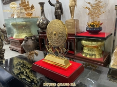 MẶT TRỐNG ĐỒNG LIỀN GIÁ ĐỠ SEN ĐỂ BÀN MẠ VÀNG 24K
