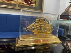 THUYỀN BUỒM MÔ HÌNH MẠ VÀNG PHÂN KIM 30 x 21cm